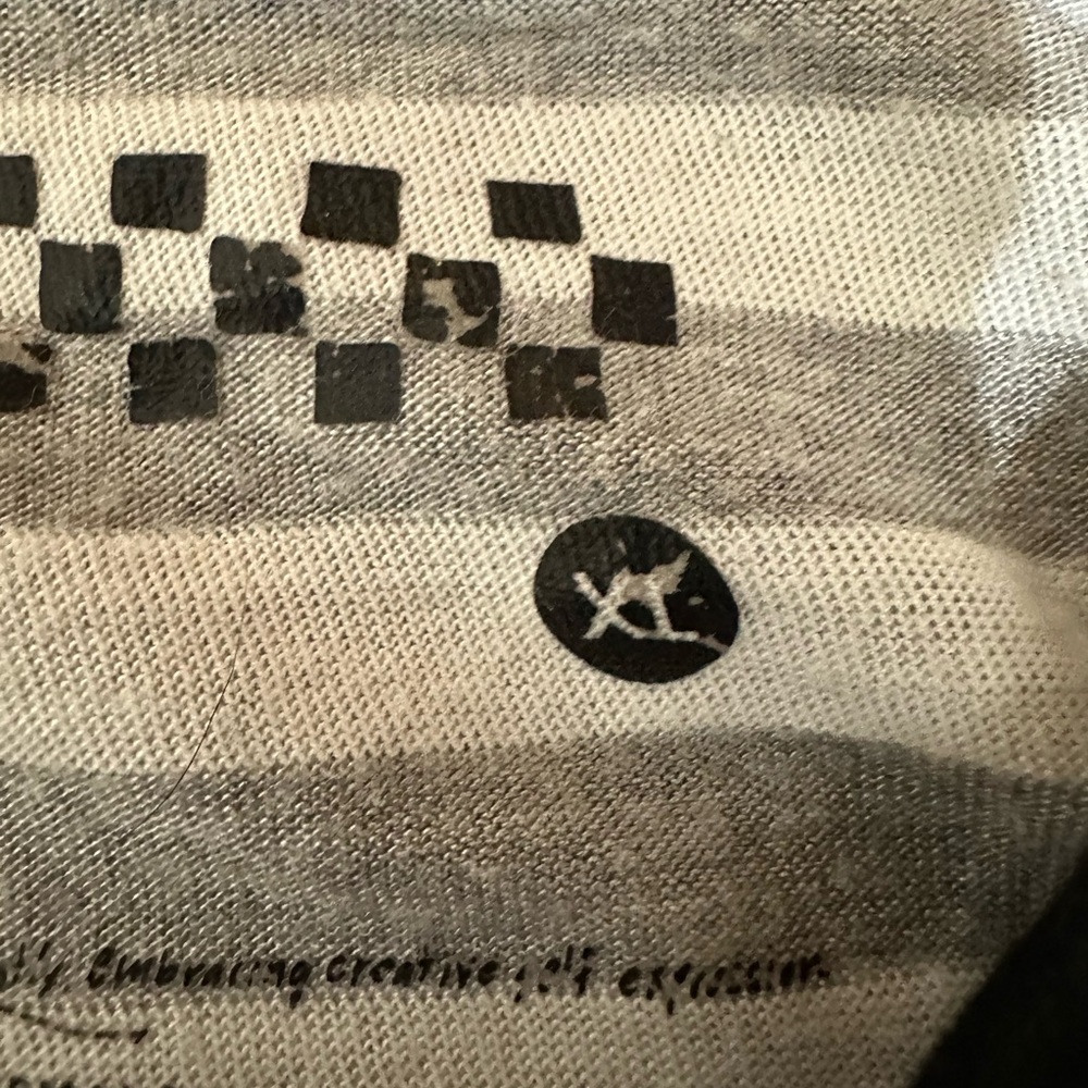 Vans Women’s striped shirt - Picture 5 of 5